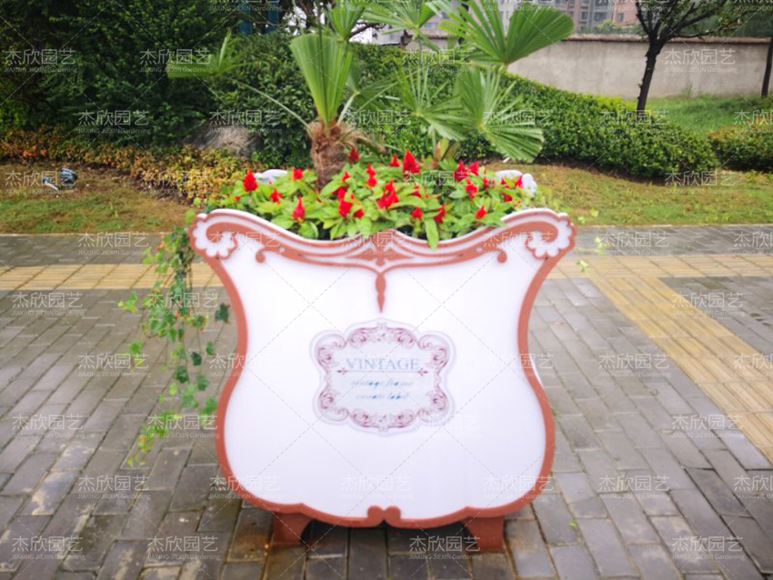 鋁合金花箱、PVC花箱孰好孰壞？